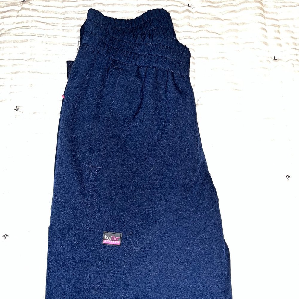 Koi Lite Scrubs